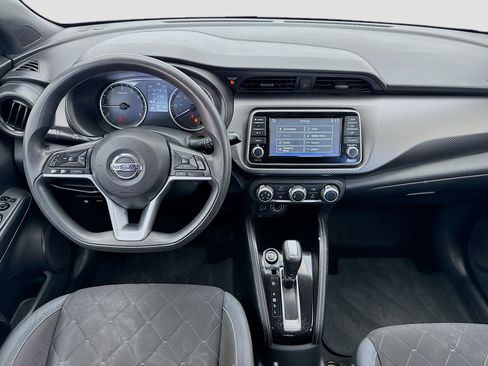 Used 2019 Nissan Kicks S FWD image 14