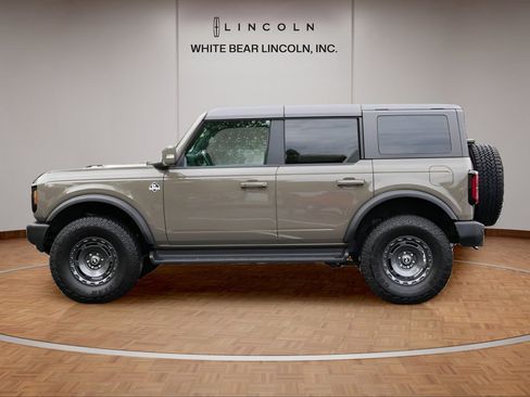 Used 2025 Ford Bronco Outer Banks w/ Sasquatch Package AWD/4WD image 15