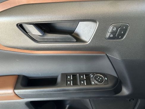 Used 2025 Ford Bronco Sport Outer Banks w/ Outer Banks Tech Package+ image 11