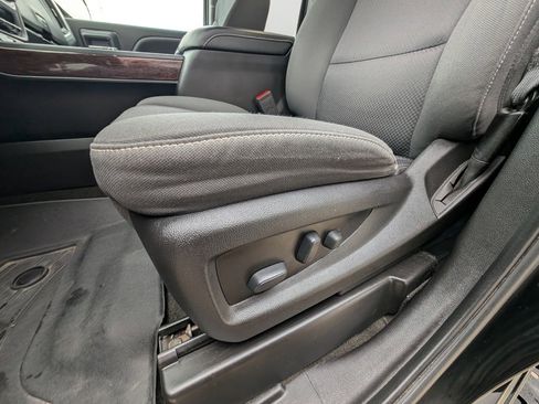 Used 2018 GMC Sierra 1500 SLE w/ SLE Value Package image 15