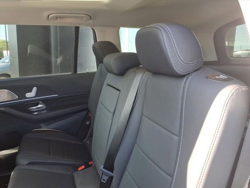 New 2026 Mercedes-Benz GLS 450 4MATIC image 26