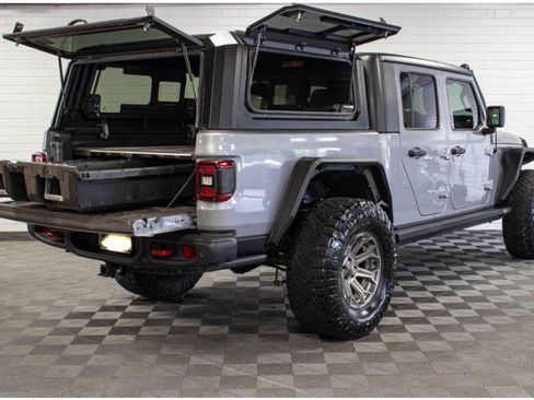 Used 2020 Jeep Gladiator Rubicon AWD/4WD image 18