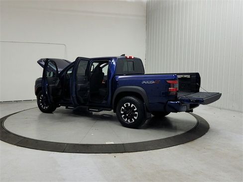 Used 2022 Nissan Frontier Pro-X image 13