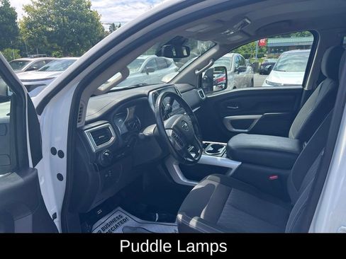Used 2021 Nissan Titan SV w/ SV Convenience Package AWD/4WD image 25