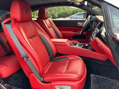 Used 2017 Rolls-Royce Wraith RWD image 8