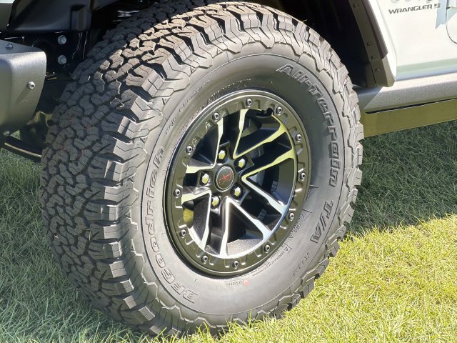 New 2027 Jeep Wrangler Unlimited Rubicon AWD/4WD image 18