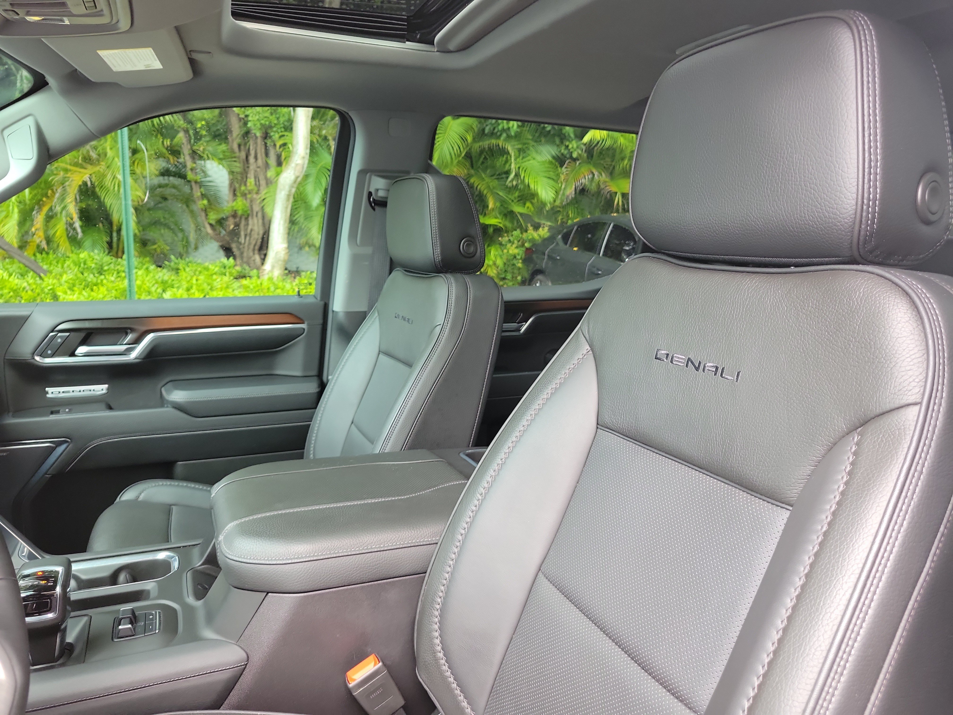 Used 2024 GMC Sierra 1500 Denali w/ Denali Reserve Package AWD/4WD image 20