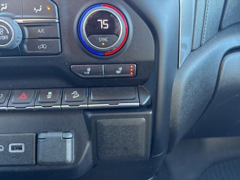 Used 2022 Chevrolet Silverado 3500 LT w/ Convenience Package image 40