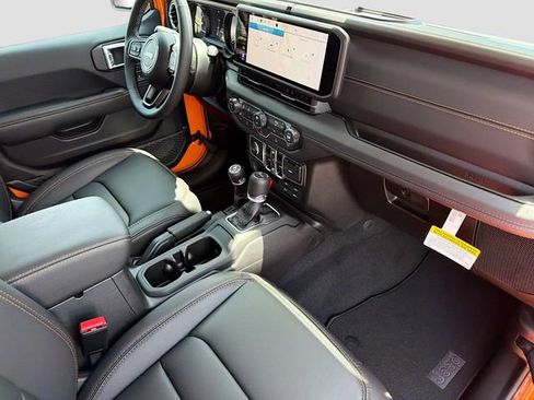 New 2026 Jeep Gladiator Overland AWD/4WD image 29