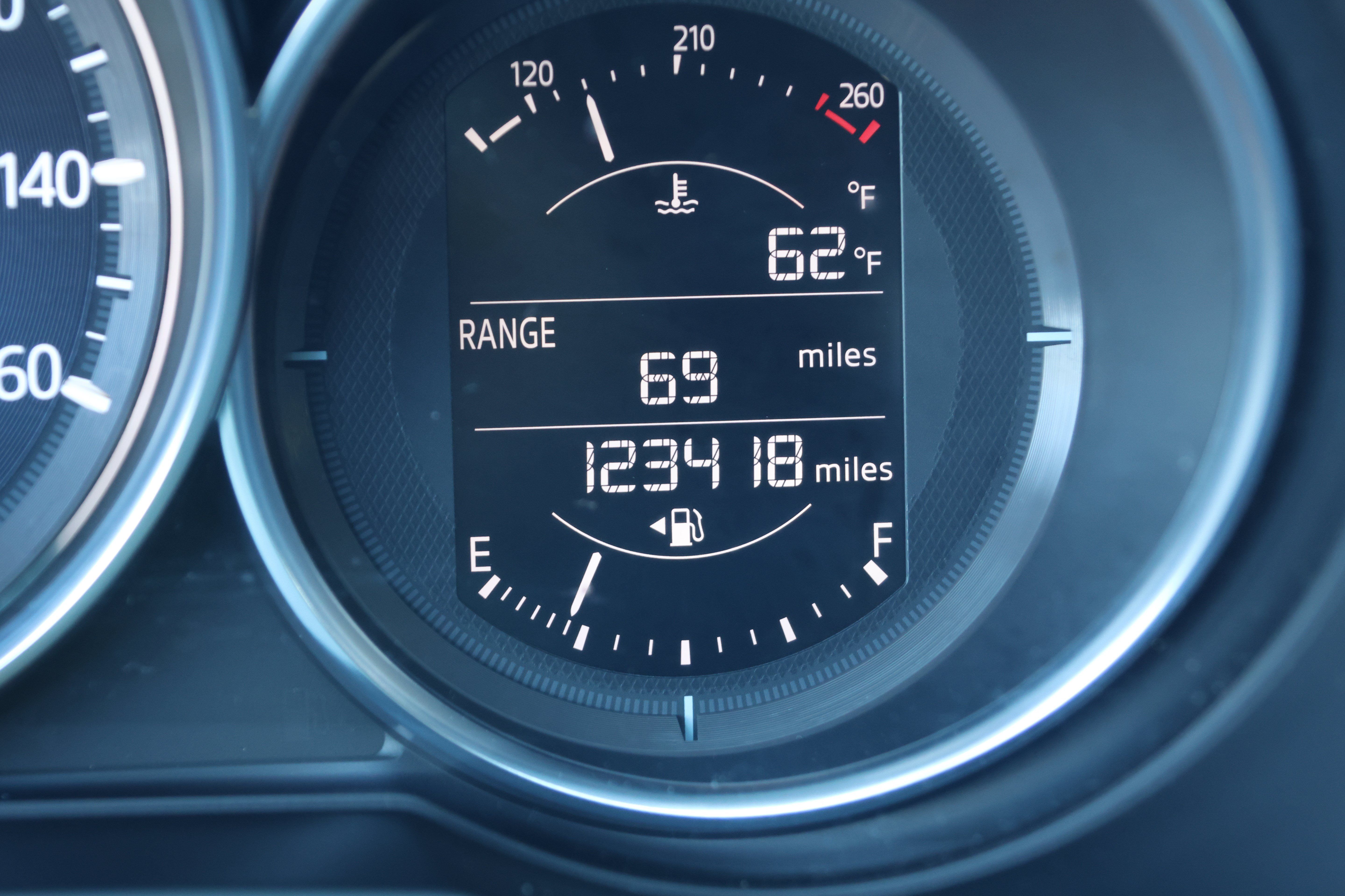 Used 2017 MAZDA CX-5 Touring w/ Preferred Equipment Package FWD image 16