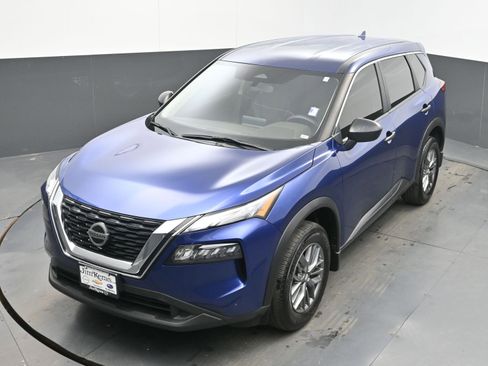 Used 2021 Nissan Rogue S image 32