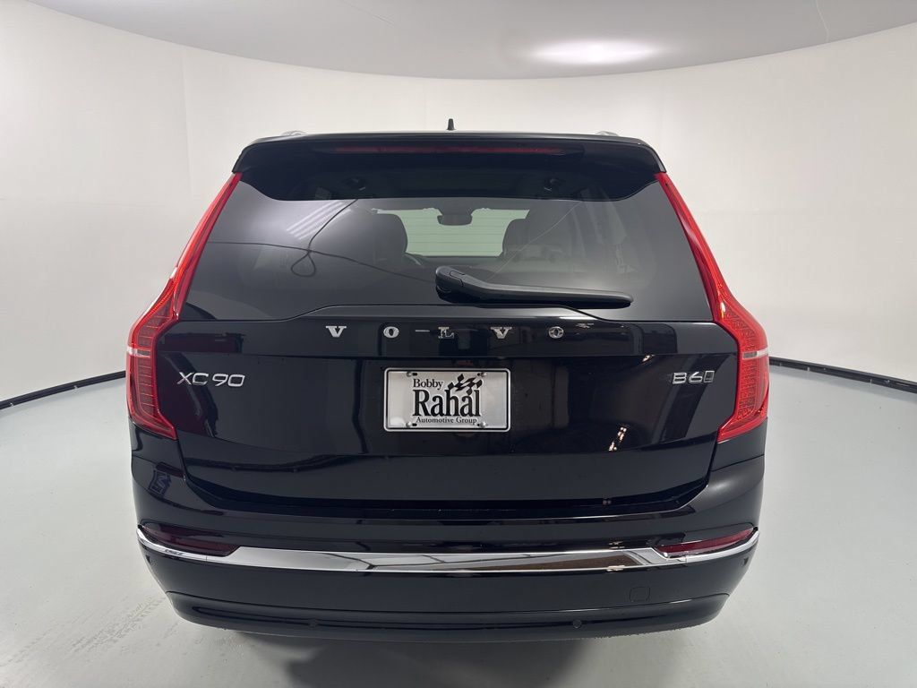 Used 2024 Volvo XC90 B6 Plus w/ Protection Package AWD/4WD image 6