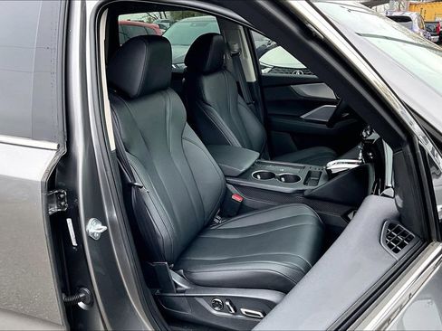 Used 2025 Acura MDX SH-AWD image 10