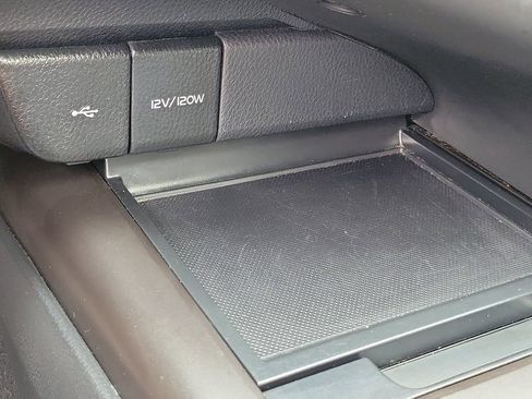 Used 2024 Toyota Camry SE w/ Blackout Package (TMS) image 11