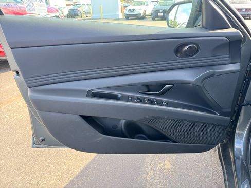 New 2025 Hyundai Elantra Sport image 24