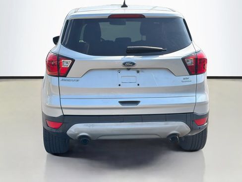 Used 2019 Ford Escape SE FWD image 6