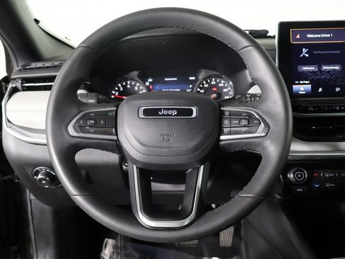 Used 2023 Jeep Compass Limited AWD/4WD image 37
