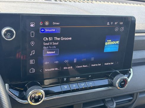 Used 2024 Chevrolet Colorado W/T image 10