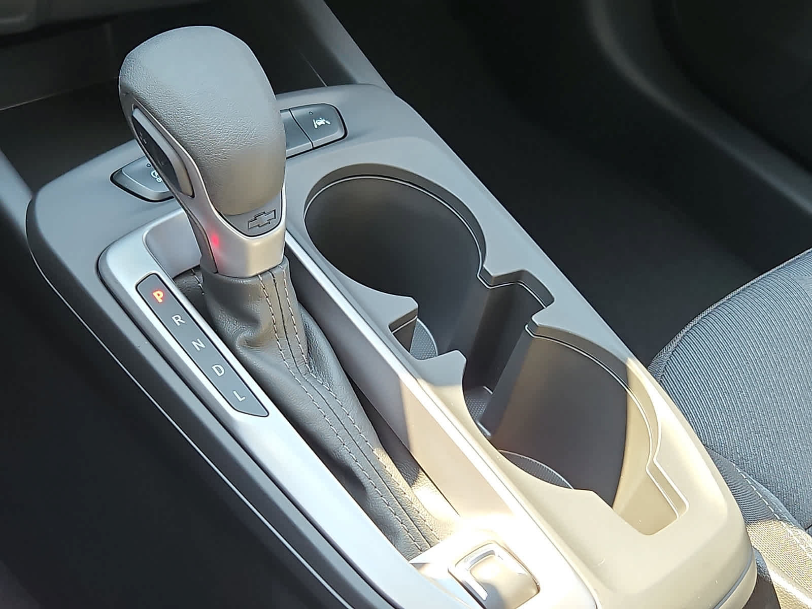 New 2026 Chevrolet Trax LS w/ LS Convenience Package FWD image 12