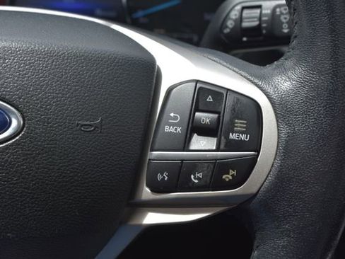 Used 2022 Ford Explorer XLT w/ Equipment Group 202A AWD/4WD image 25