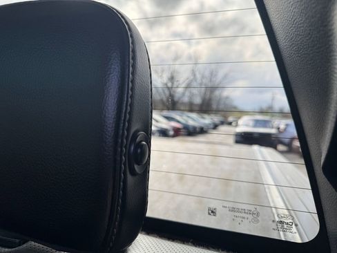 Used 2018 Ford F150 Lariat w/ Equipment Group 502A Luxury AWD/4WD image 44