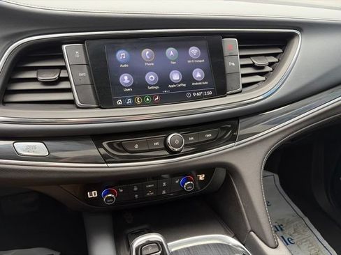 Used 2020 Buick Enclave Essence w/ Sound and Sites Package AWD/4WD image 20