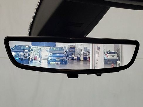 Certified 2022 Chevrolet Traverse RS w/ LPO, Floor Liner Package image 16