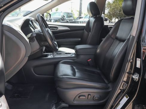 Used 2019 Nissan Pathfinder SL FWD image 20