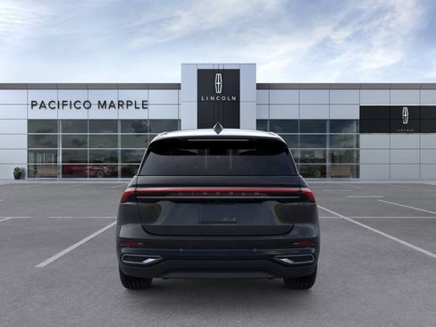 New 2026 Lincoln Nautilus Premier AWD/4WD image 5