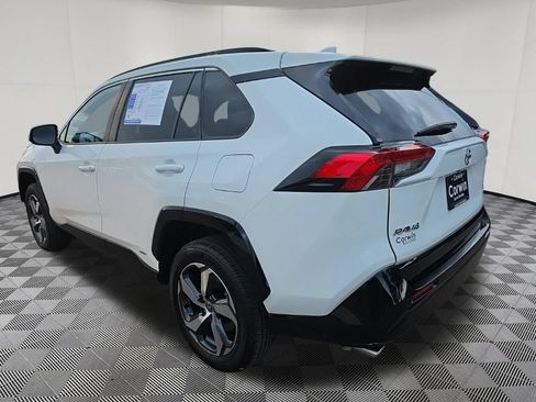 Used 2025 Toyota RAV4 SE AWD/4WD image 5