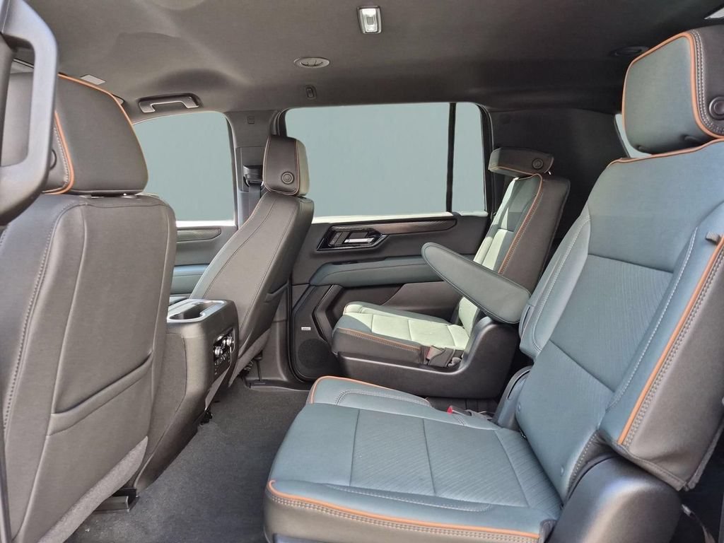 New 2026 GMC Yukon XL AT4 AWD/4WD image 24