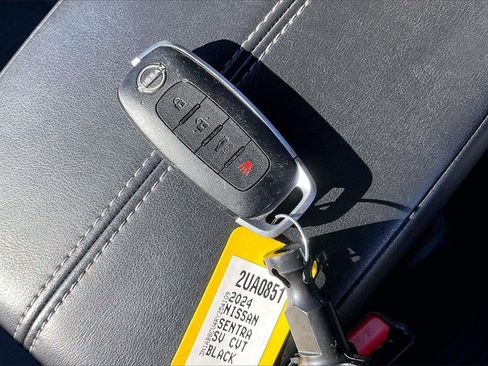 Used 2024 Nissan Sentra SV image 35