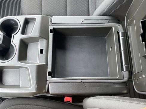 Used 2023 GMC Sierra 1500 SLE image 15