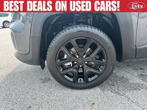 Used 2023 Jeep Renegade Altitude AWD/4WD image 16