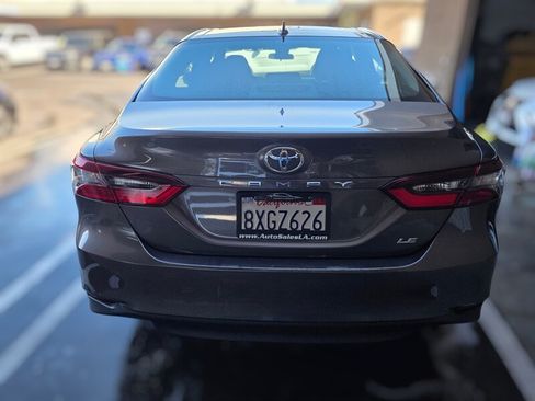 Used 2021 Toyota Camry LE FWD image 9