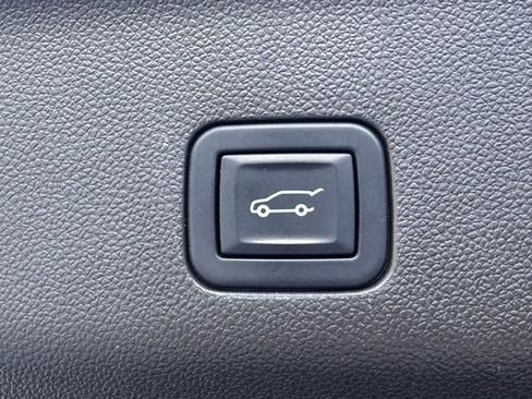 Used 2023 Cadillac Escalade Sport w/ LPO, ONYX Package image 36