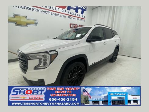 Used 2024 GMC Terrain SLE w/ Elevation Edition AWD/4WD image 1