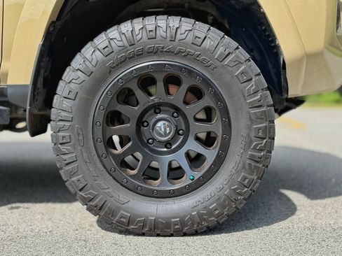 Used 2016 Toyota 4Runner TRD Pro AWD/4WD image 24