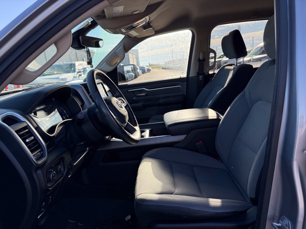 Used 2020 RAM 1500 Big Horn AWD/4WD image 5