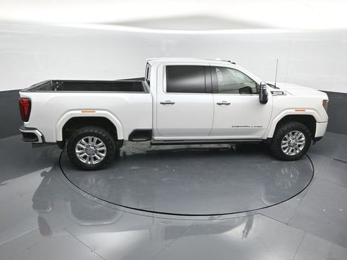 Used 2022 GMC Sierra 2500 Denali w/ Denali Ultimate Package image 16