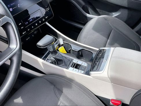Used 2024 Hyundai Tucson SEL FWD image 18