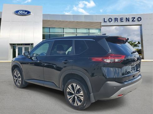 Used 2023 Nissan Rogue SV image 7