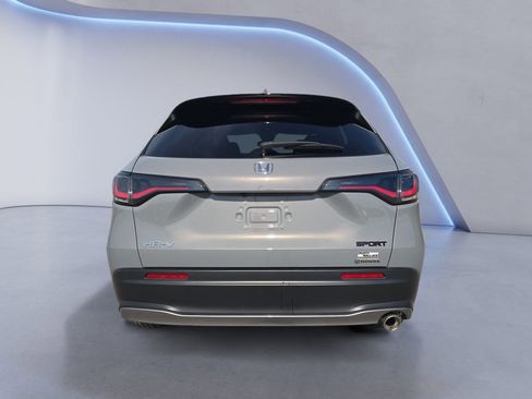 Used 2025 Honda HR-V Sport image 4