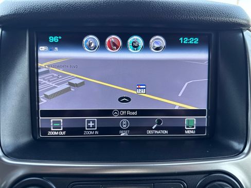Used 2019 Chevrolet Tahoe LT w/ Luxury Package AWD/4WD image 19