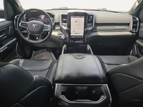 Used 2023 RAM 1500 Laramie AWD/4WD image 3