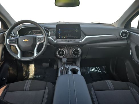Used 2024 Chevrolet Blazer LT w/ Convenience Package FWD image 9