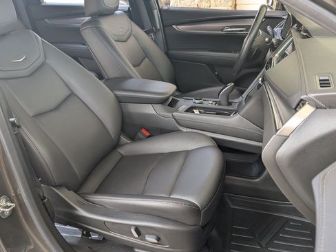 Used 2020 Cadillac XT5 Luxury FWD image 21