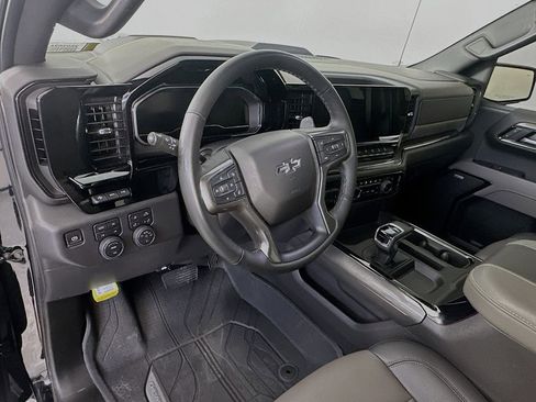 Used 2025 Chevrolet Silverado 1500 ZR2 w/ Technology Package image 31