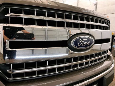Used 2018 Ford F150 XLT w/ Equipment Group 302A Luxury AWD/4WD image 29