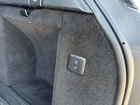 Used 2019 Land Rover Range Rover Sport HSE image 18